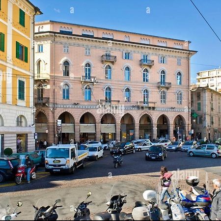 Piazza Colombo-Apartments San Remo Buitenkant foto